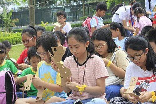Con nghỉ trọn hè, phụ huynh phải làm gì?
