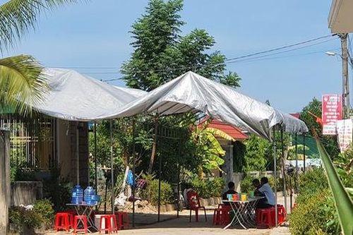 Hà Tĩnh: Người đàn ông tử vong tại phòng riêng, có vết dao dâm trên ngực