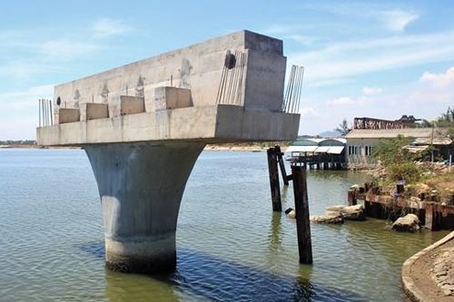 Quảng Nam: Hơn 3 năm chưa xây xong một cây cầu