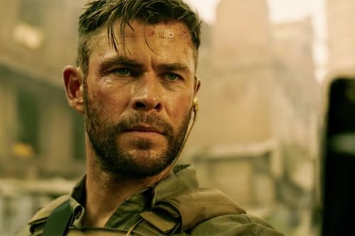 Phim của Chris Hemsworth thu hút lượng người xem online khổng lồ