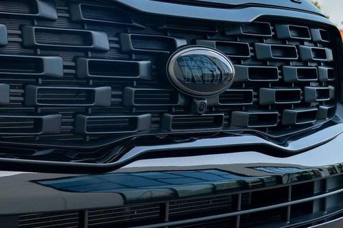 Theo chân Telluride, Kia Sportage 2021 cũng ra phiên bản đen bóng