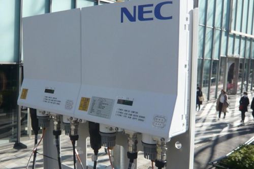 Anh đề nghị Nhật Bản giúp xây dựng mạng 5G thay Huawei