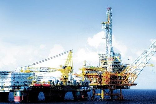 Giá xăng dầu hôm nay 19/7: Tiếp tục giảm trong tình hình dịch bệnh Covid-19 gia tăng