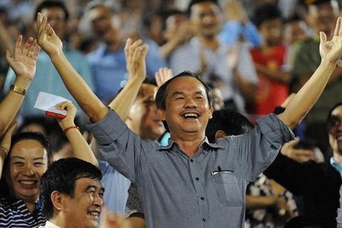 HAGL lên hương, bầu Đức... trả nợ đi chứ!