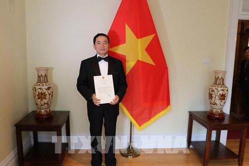 Đại sứ Phạm Cao Phong trình Thư ủy nhiệm lên Toàn quyền Canada Julie Payette