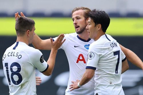 Leicester thua tan nát trước Tottenham, fan MU reo vui