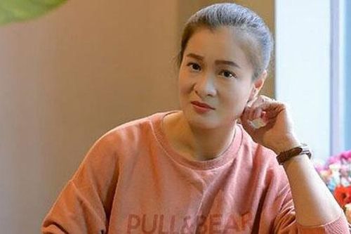 Thanh Sói 'Hai Phượng' tốt nghiệp đại học ở tuổi 38