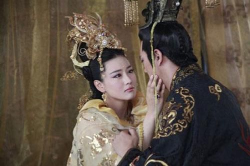 Mỹ nhân bị coi là 'hồ ly tinh', vì ghen tuông mà sẵn sàng giết tất cả những ai mon men đến gần Hoàng đế