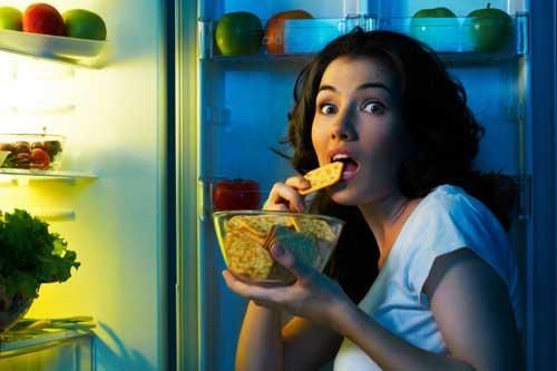 Mẹo ăn khuya thả ga mà vẫn không tăng cân