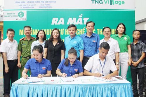 Hưởng ứng phong trào 'Chống rác thải nhựa'
