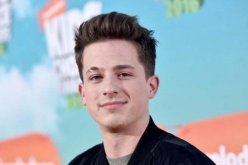 Charlie Puth gặp hạn vì tâm sự 'thấy buồn ói' khi quay MV gợi nhớ tới Selena Gomez