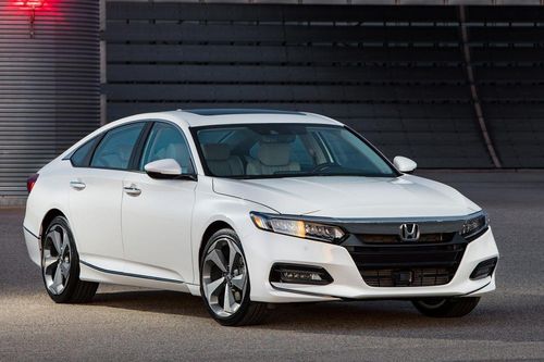 Giá xe ô tô hôm nay 20/7: Honda Accord có giá 1.319 - 1.329 triệu đồng