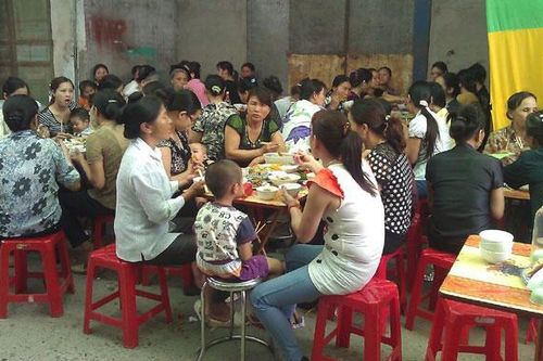 Huyện Thanh Oai: Kiểm soát chặt ATTP bữa cỗ tập trung đông người