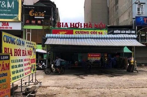 Hà Nội: Bị tát vào mặt, nhân viên quán bia lấy kéo đâm chết đồng nghiệp