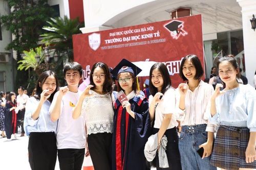 Trường Đại học Kinh tế mở rộng các tiêu chí xét tuyển thẳng