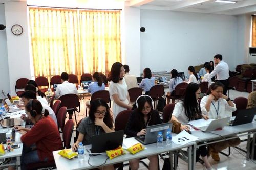 Hai đội thi xuất sắc vào chung kết FDI Moot 2020