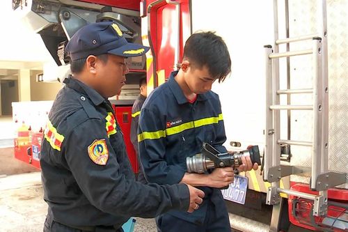 Đại úy CSPCCC tận tâm 'Vì nhân dân phục vụ'