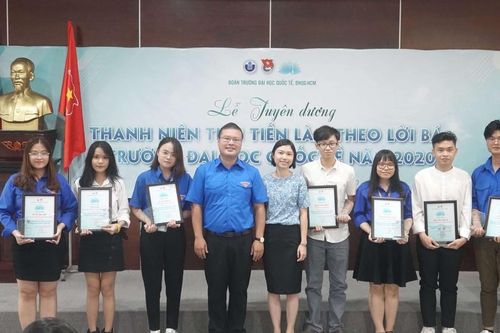 Trường ĐH Quốc tế (ĐHQG TP. HCM ) tuyên dương 'Thanh niên tiên tiến làm theo lời Bác'