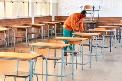 Nam Phi: Các hiệp hội GV kêu gọi đóng cửa trường học ngay lập tức