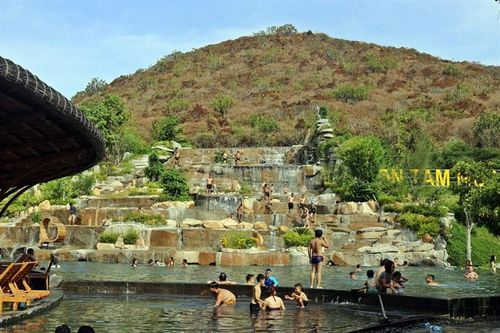 Nha Trang nhộn nhịp trở lại