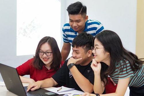 TS. Lý Quí Trung: Không thiếu cách Giải cứu giấc mơ du học trong đại dịch