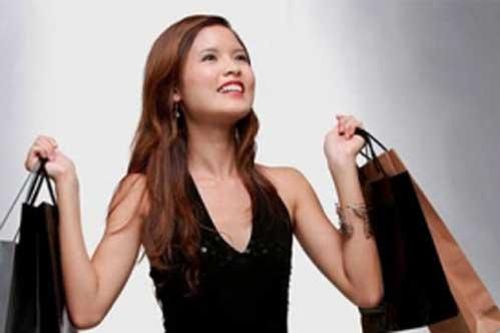 Vợ tôi bắt con 'nhịn' sữa để mua quần áo