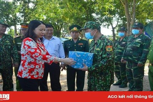 Bí thư Tỉnh ủy An Giang Võ Thị Ánh Xuân thăm các Tổ công tác phòng, chống dịch COVID-19 trên tuyến biên giới