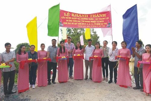 Khánh thành cầu nông thôn