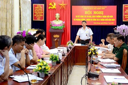 Khối Nội chính sơ kết công tác thi đua, khen thưởng
