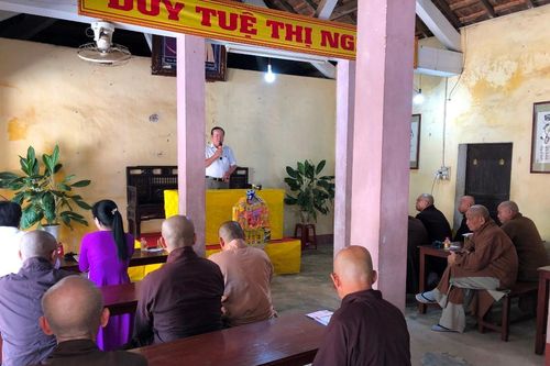 Quảng Ngãi : Ban Tôn giáo tỉnh thăm trường hạ tổ đình Thiên Ấn