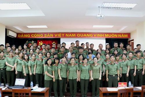 Nâng cao chất lượng công tác khám chữa bệnh, phòng bệnh trong y tế CAND