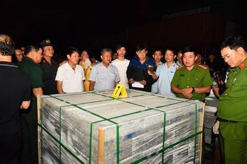 Bắt cựu cảnh sát Hàn Quốc cùng 40kg ma túy đá tại cảng Cát Lái