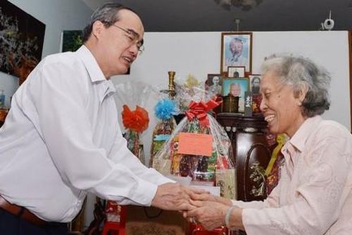 TPHCM: Gần 80 tỷ đồng chăm lo gia đình chính sách dịp 27/7