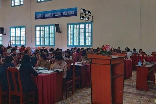 Lâm Đồng: Bồi dưỡng hơn 900 giáo viên sử dụng SGK mới