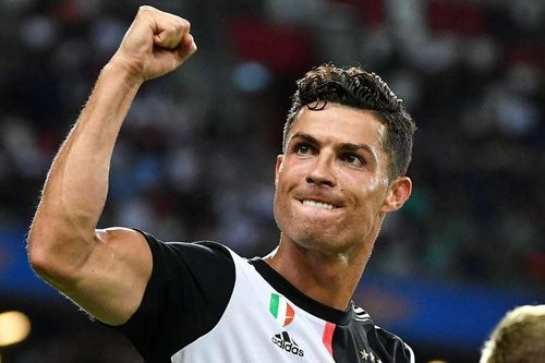 Ronaldo đi vào lịch sử Serie A sau cú đúp ở trận thắng Lazio