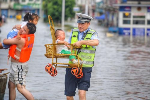 Lũ tiếp tục tăng cao trong lưu vực sông Hoài ở phía đông TQ