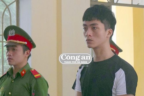Lãnh án vì 'chơi ngẳng' trước mặt đàn anh