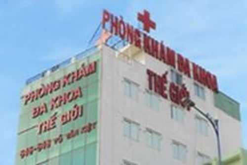 Phòng khám đòi bệnh nhân trả hồ sơ bệnh án mới được bồi thường