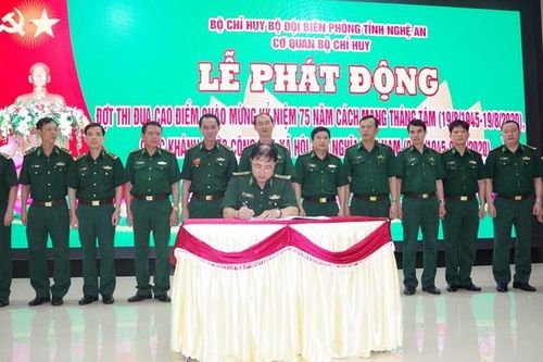 Phát động thi đua chào mừng Cách mạng Tháng Tám và Quốc khánh 2-9
