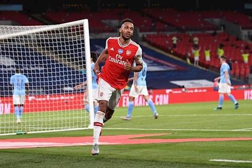Mikel Arteta vẫn hy vọng rằng Pierre-Emerick Aubameyang sẽ sớm ký hợp đồng với Arsenal