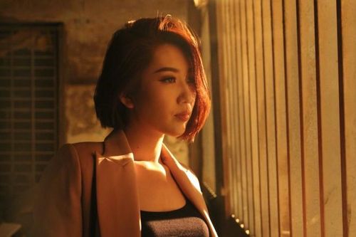 Khán giả khen ngợi hết lời nhân vật đả nữ của Thúy Ngân trong 'Hải đường trong gió'