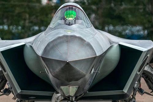 Tiêm kích tàng hình J-20 biến thể mới của Trung Quốc có gì đặc biệt?