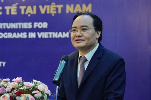 Đã dừng gần 200 chương trình liên kết quốc tế