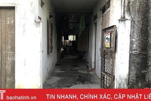 Người thuê trọ ở Hà Tĩnh chật vật trong những căn phòng như... 'lò bát quái'!