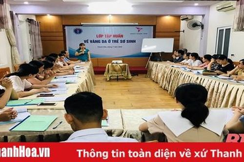 Tập huấn về 'Phòng chống vàng da ở trẻ sơ sinh'