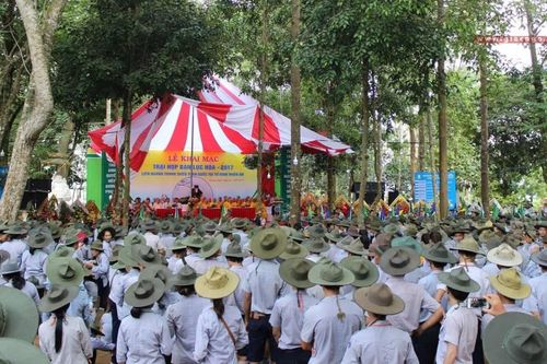 Khuyến khích tu học, cúng dường mùa An cư kiết hạ