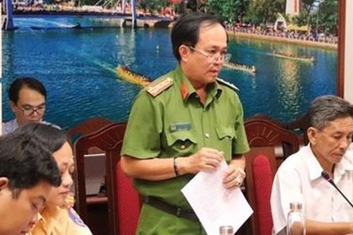 Danh tính các nạn nhân trong vụ xe khách đối đầu xe tải