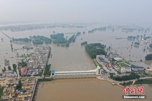 Nước dâng cao bất thường, Trung Quốc cảnh báo lũ ở mức cao nhất