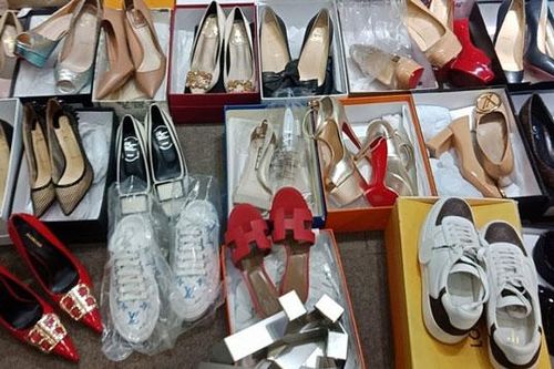 Xử phạt 291 triệu đồng 7 cơ sở kinh doanh hàng lậu, hàng nhái
