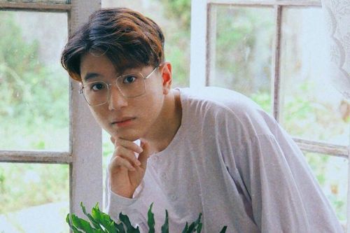 'Hot boy IELTS' Thiện Khiêm trở thành MC trẻ nhất của VTV
